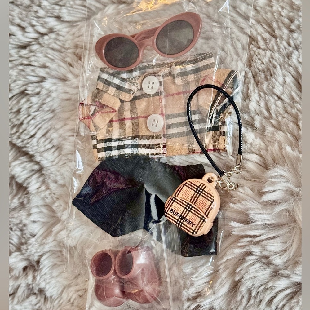 Labubu Clothes and Accessories (Fits most 15cm-17cm size Dolls)- 5pcs BB set